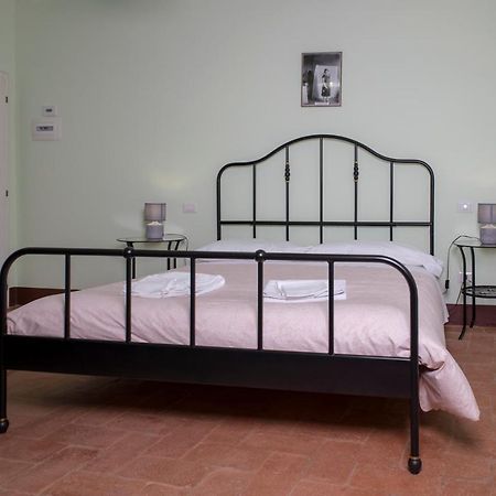 Bed and Breakfast In Collegiata à Foiano Della Chiana Extérieur photo