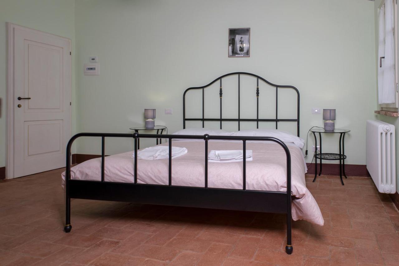 Bed and Breakfast In Collegiata à Foiano Della Chiana Extérieur photo